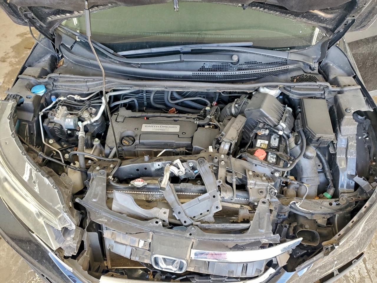2015 HONDA CR-V LX photo 12