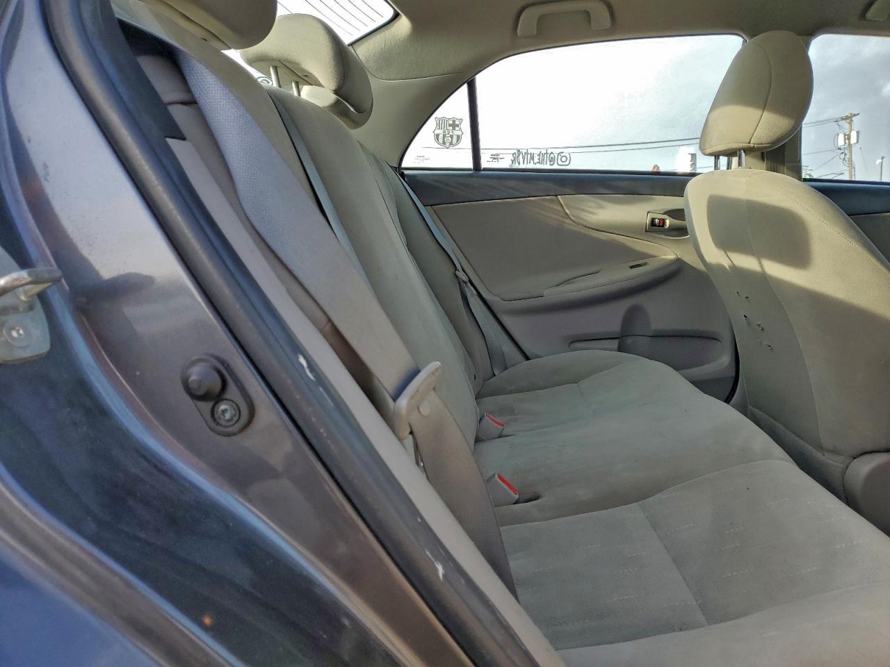2012 TOYOTA COROLLA BASE photo 10