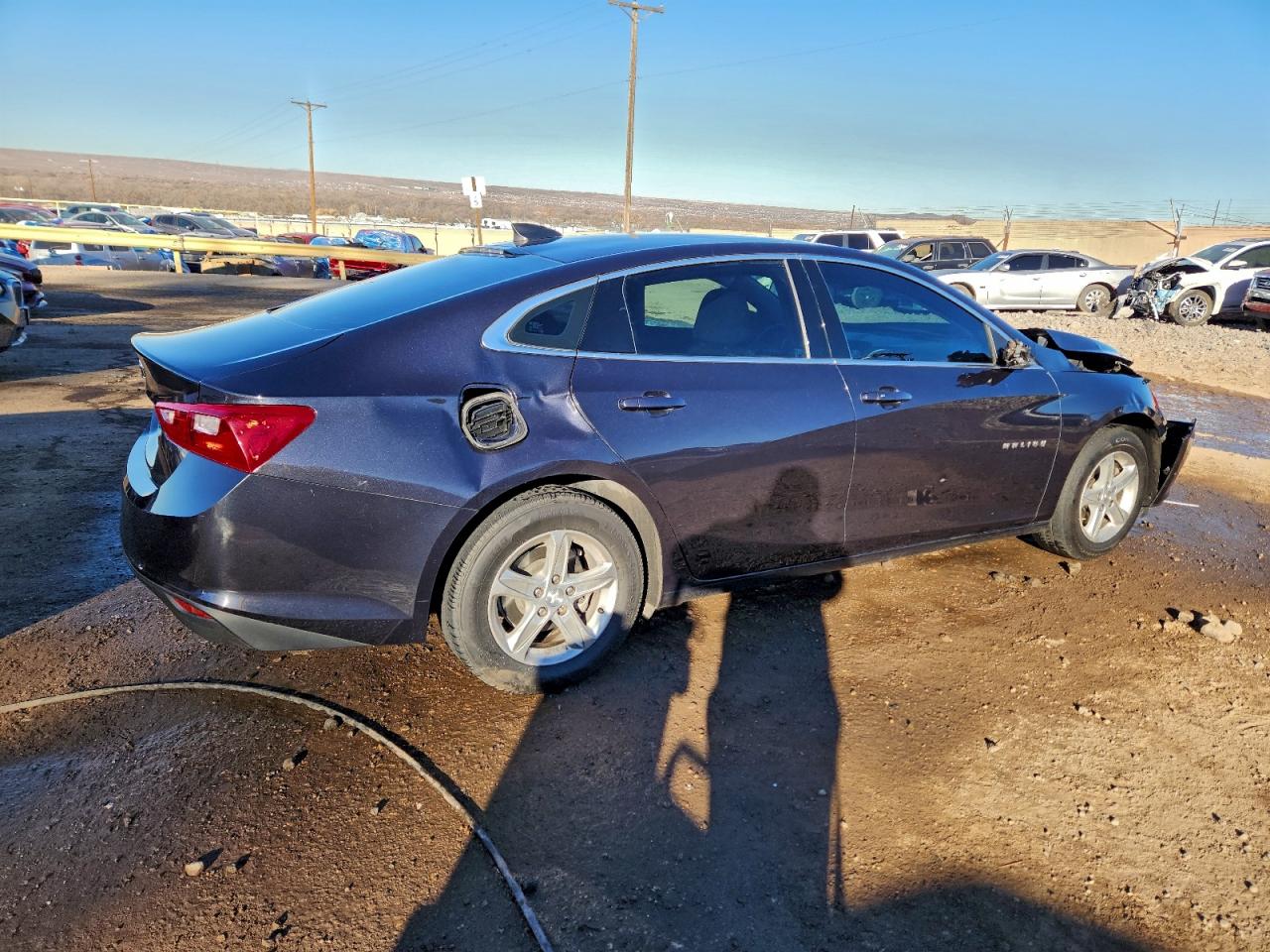 2023 CHEVROLET MALIBU LS photo 3