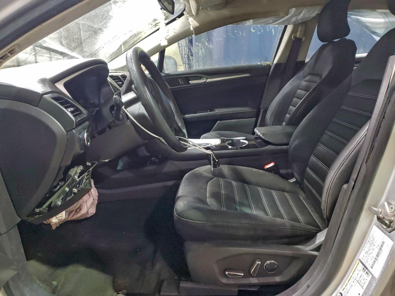 2015 FORD FUSION SE photo 7