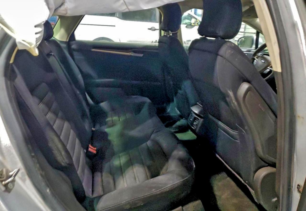 2015 FORD FUSION SE photo 10