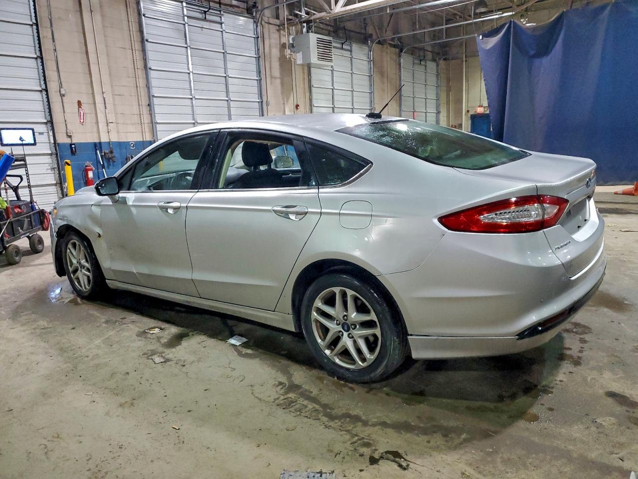 2015 FORD FUSION SE photo 2