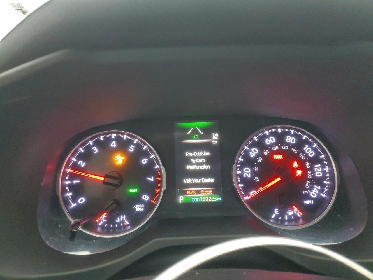 2019 TOYOTA RAV4 XLE photo 9