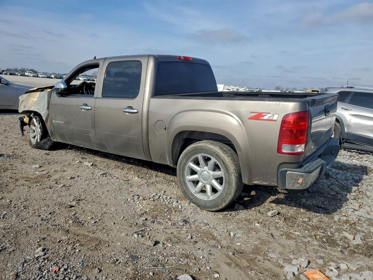2012 GMC SIERRA C1500 SLE photo 3