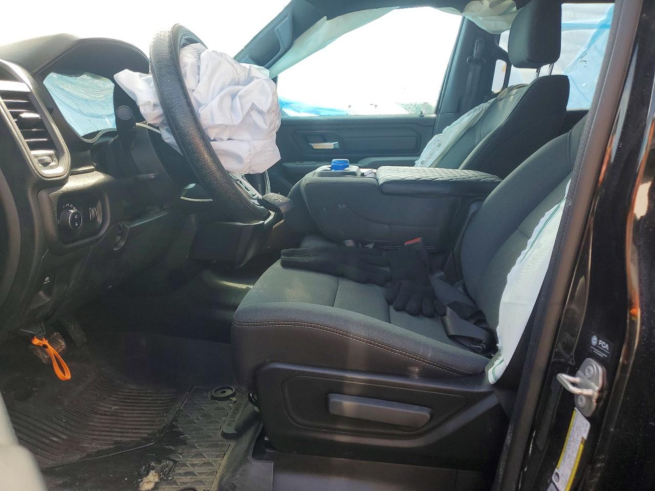 2023 RAM 1500 TRADESMAN photo 7