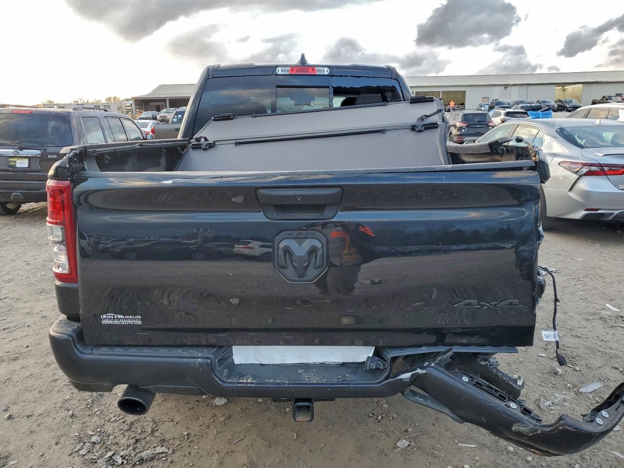 2023 RAM 1500 TRADESMAN photo 6