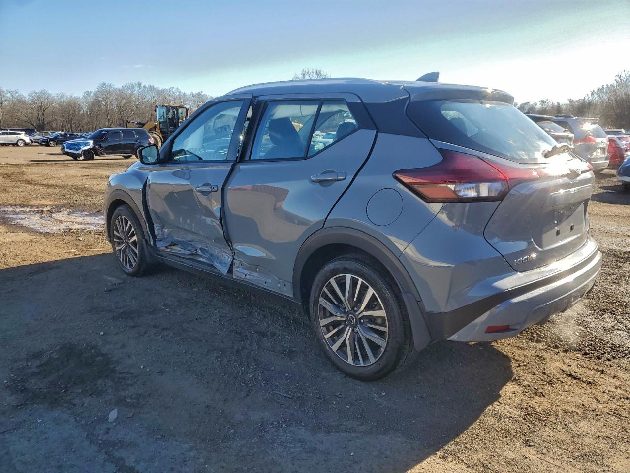 2022 NISSAN KICKS SV photo 2