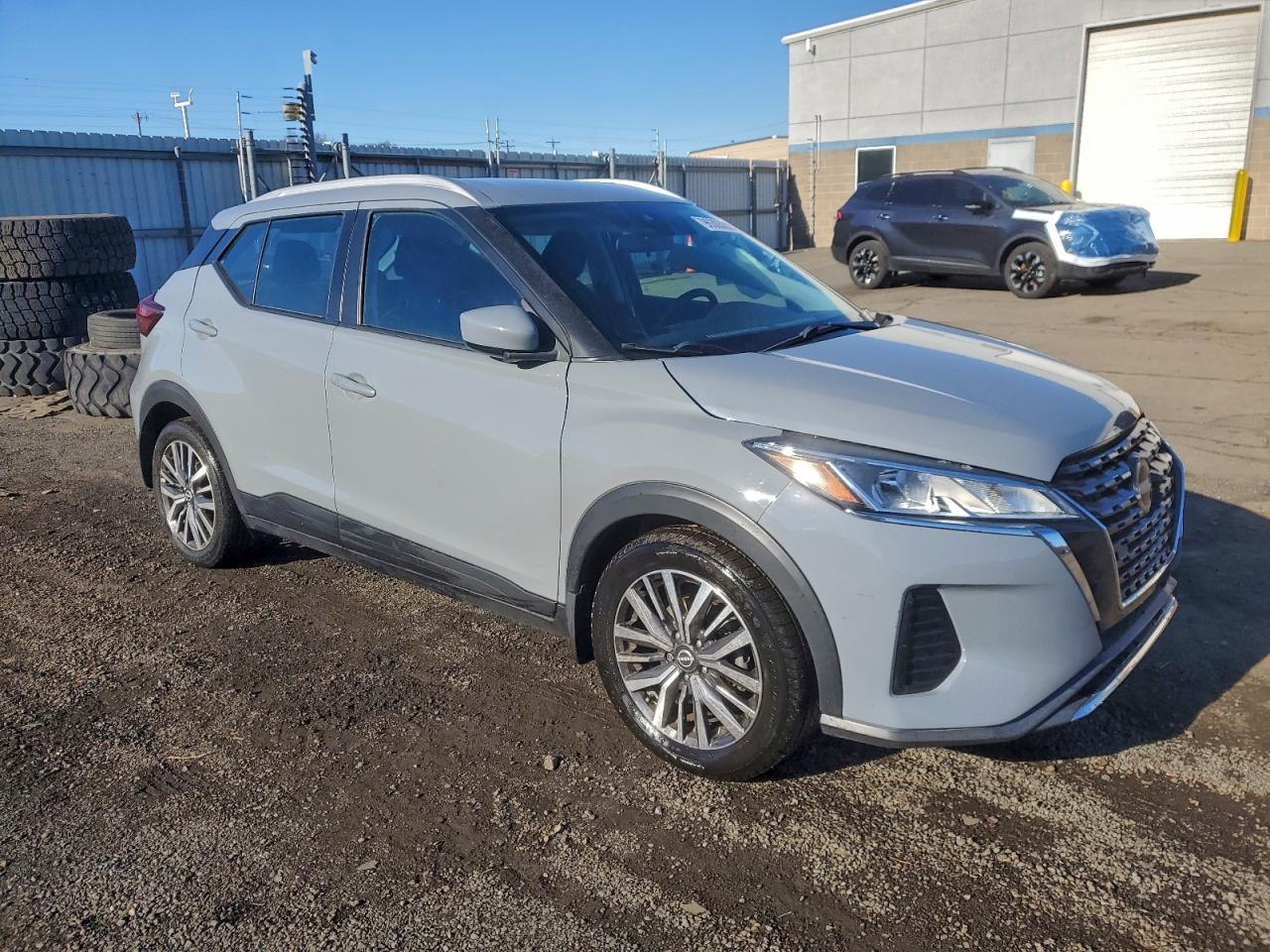 2022 NISSAN KICKS SV photo 4