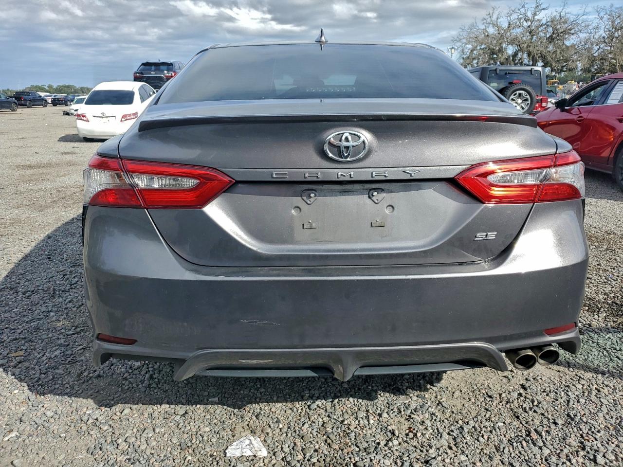2019 TOYOTA CAMRY L photo 6