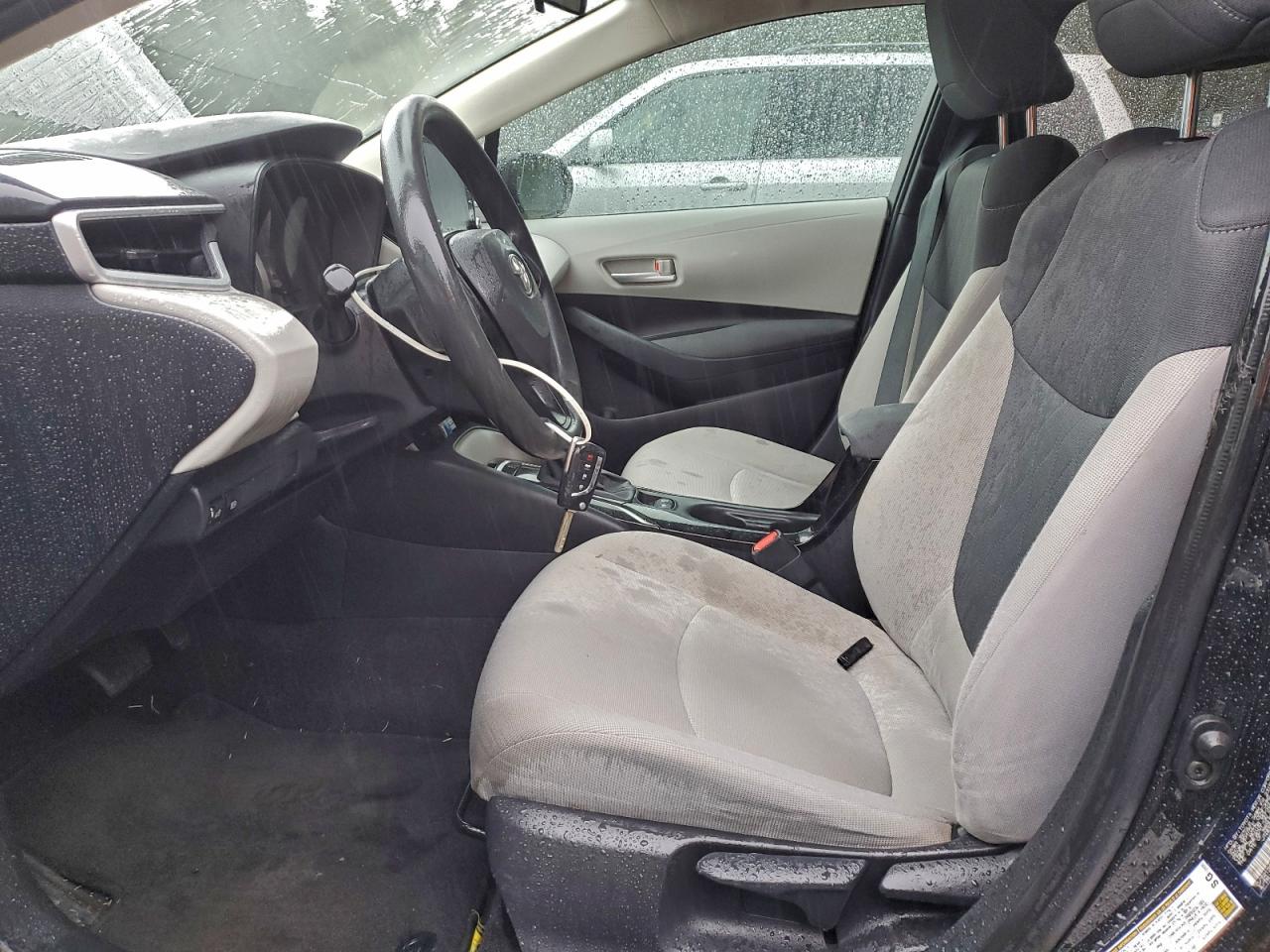 2021 TOYOTA COROLLA LE photo 7
