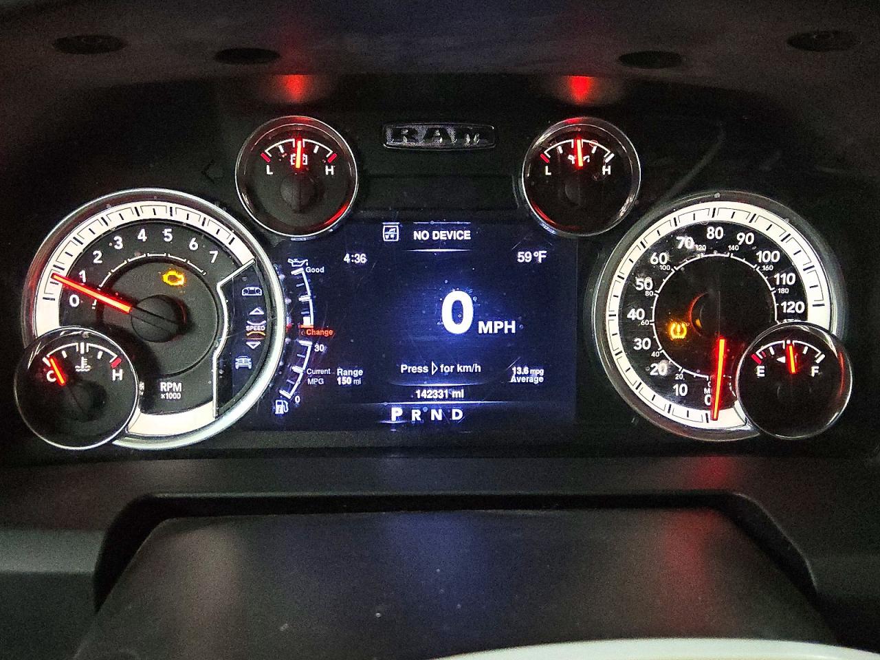 2016 RAM 1500 SLT photo 17