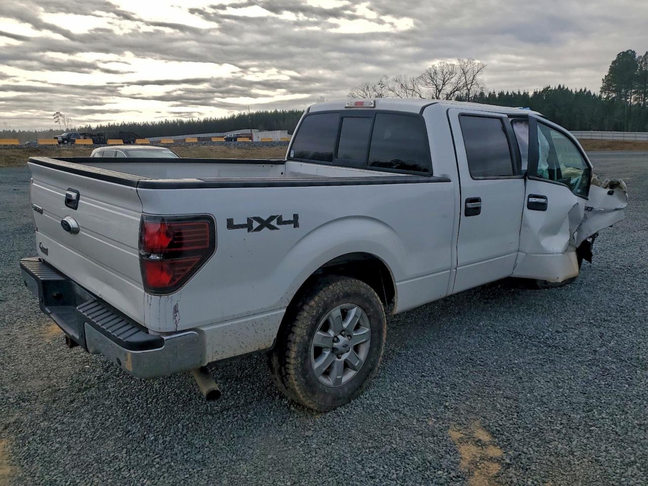 2013 FORD F150 SUPERCREW photo 3