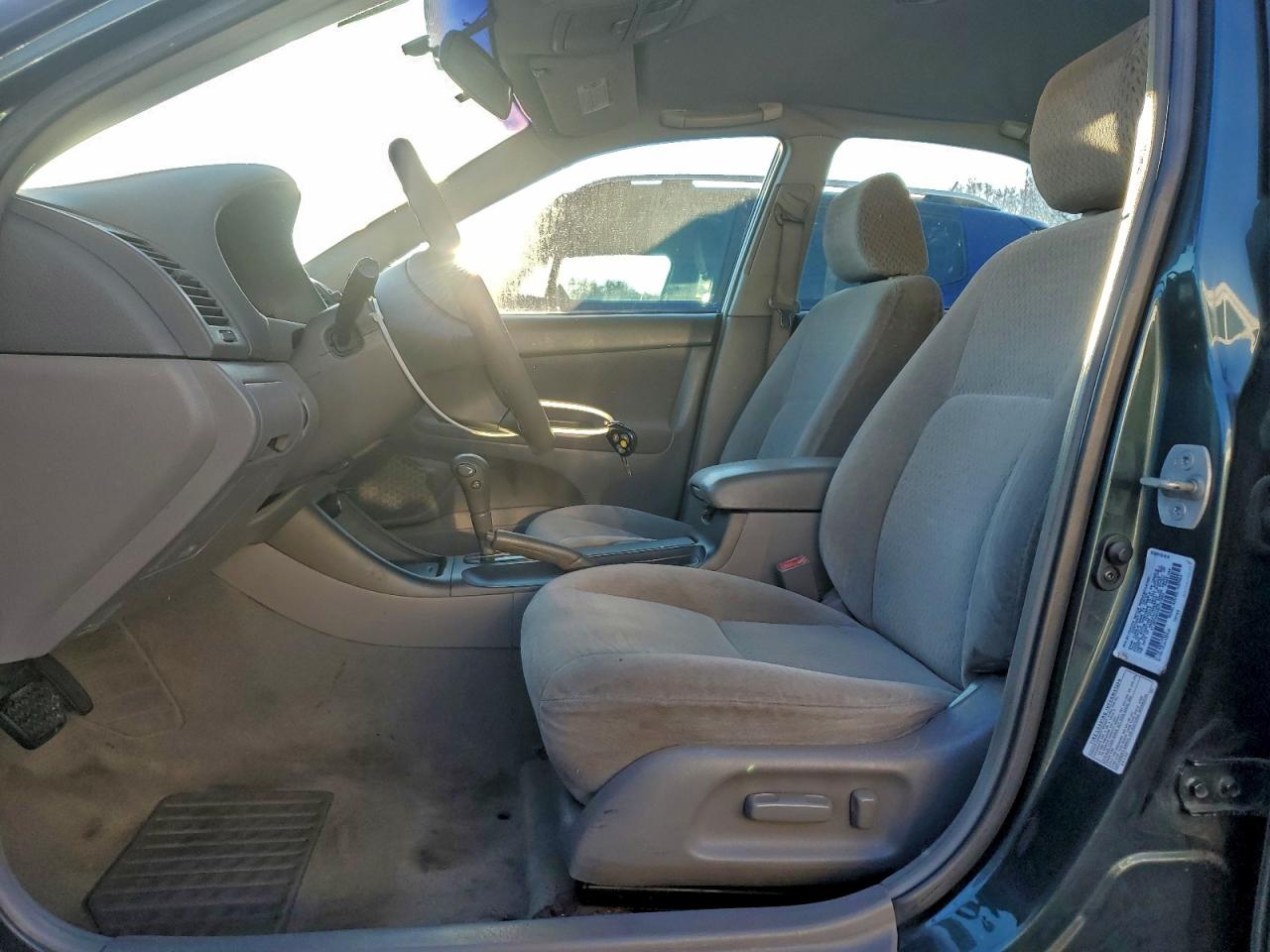 2003 TOYOTA CAMRY LE photo 7