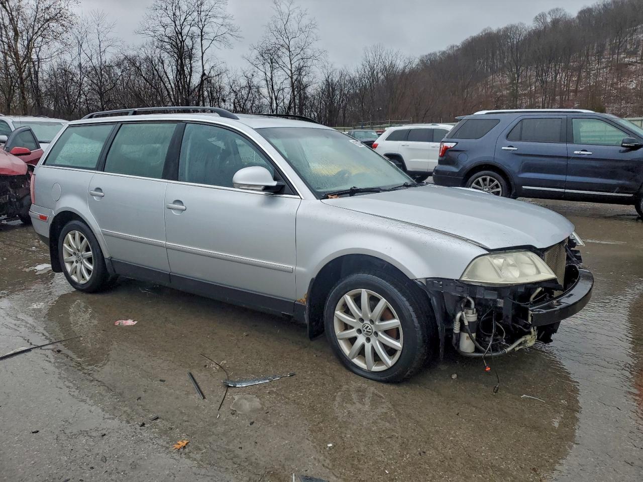 2004 VOLKSWAGEN PASSAT GLS photo 4