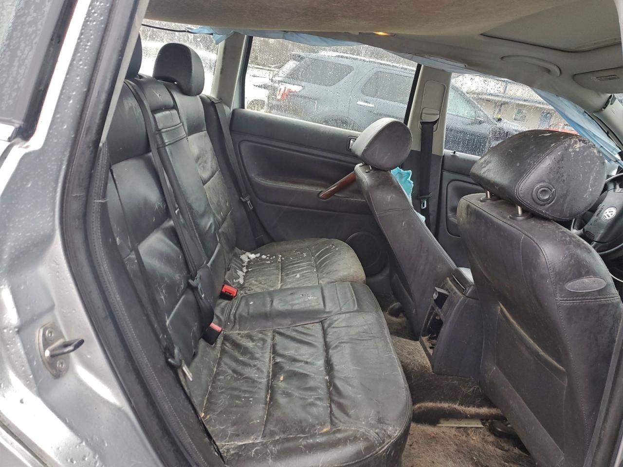 2004 VOLKSWAGEN PASSAT GLS photo 10