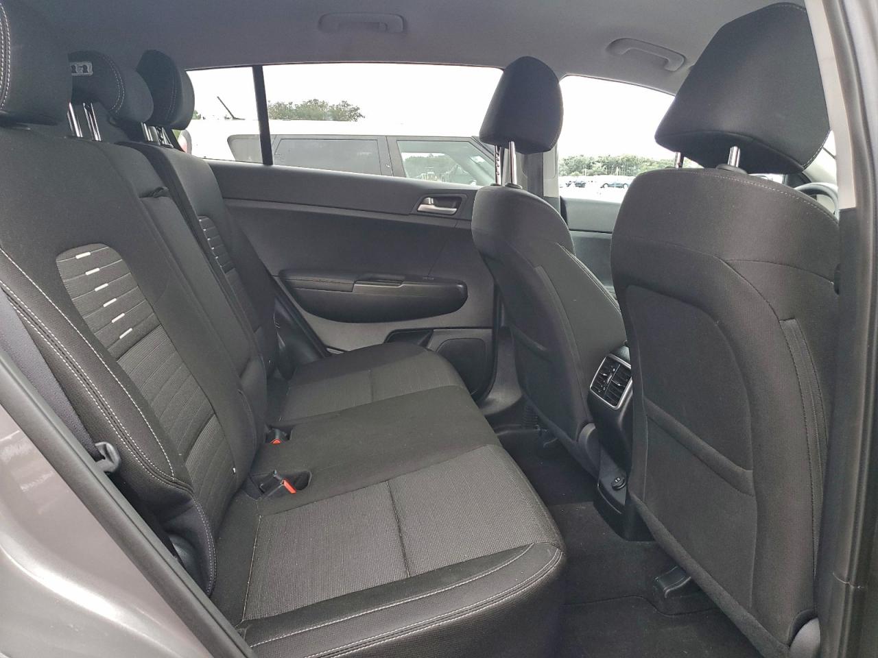 2018 KIA SPORTAGE LX photo 11