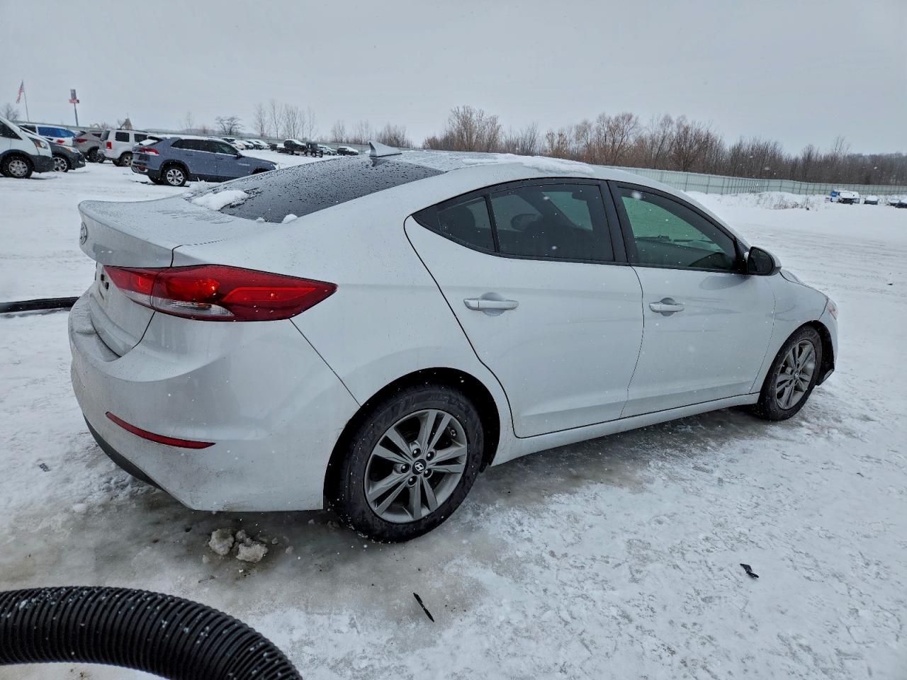 2017 HYUNDAI ELANTRA SE photo 7