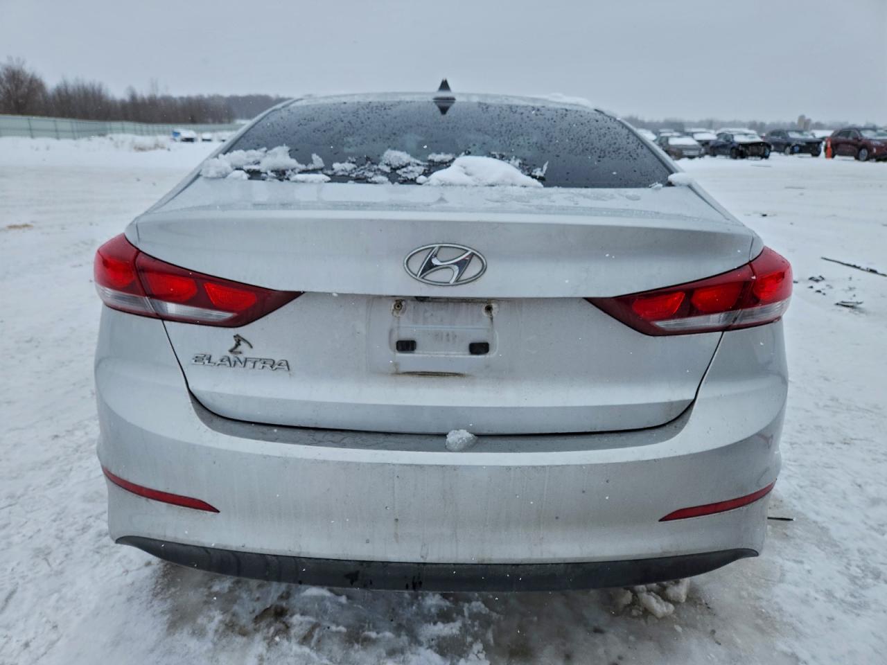 2017 HYUNDAI ELANTRA SE photo 16