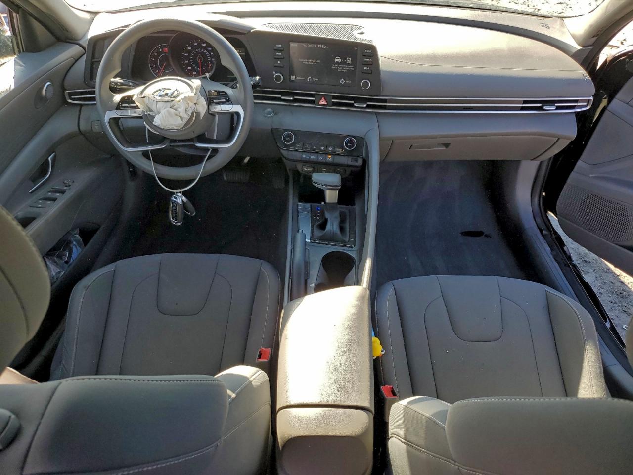 2023 HYUNDAI ELANTRA SEL photo 8