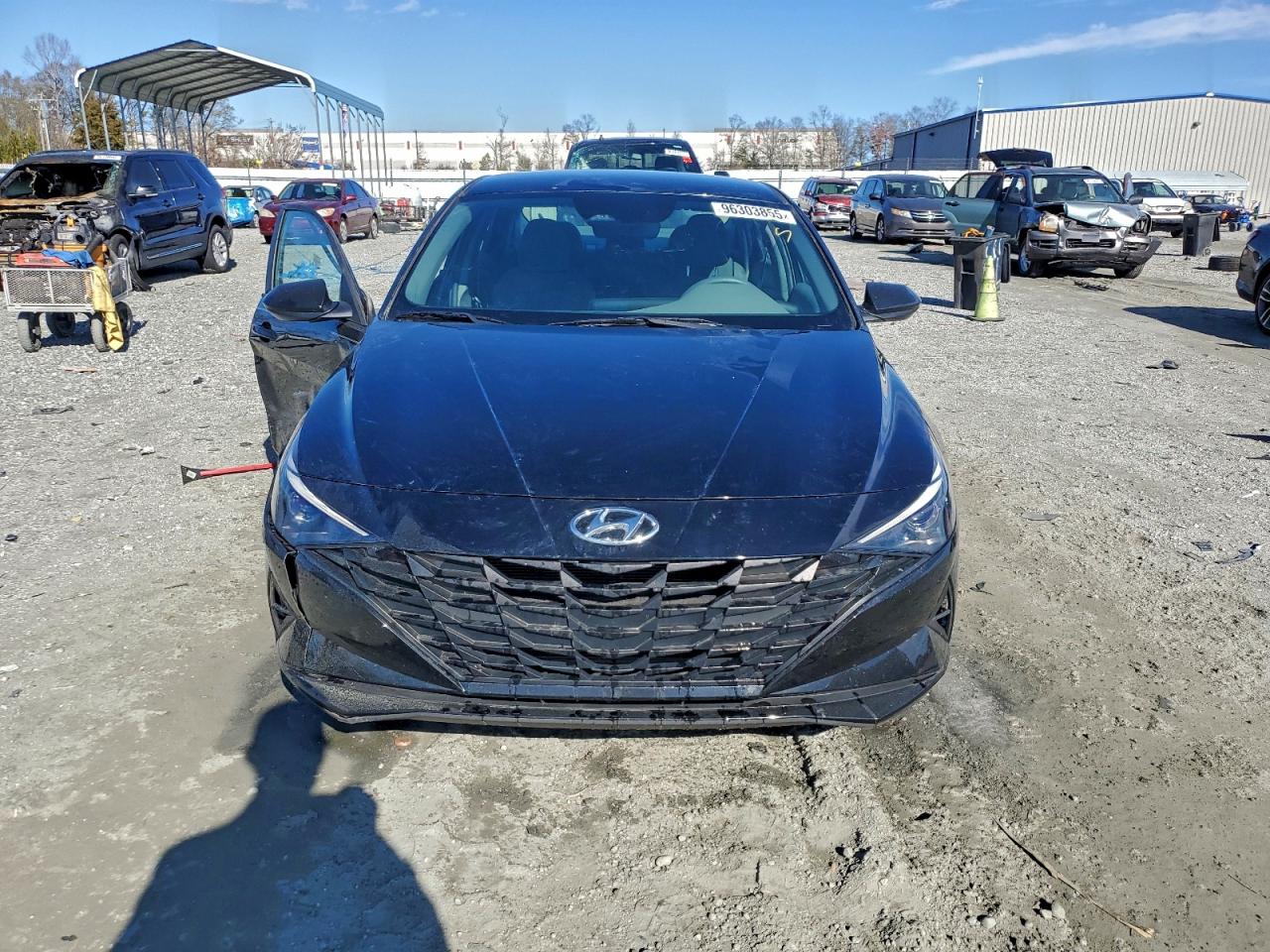 2023 HYUNDAI ELANTRA SEL photo 5