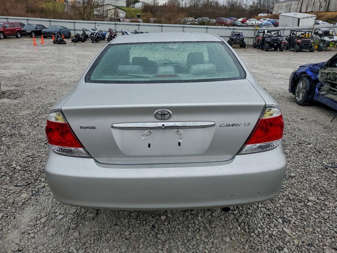 2006 TOYOTA CAMRY LE photo 6
