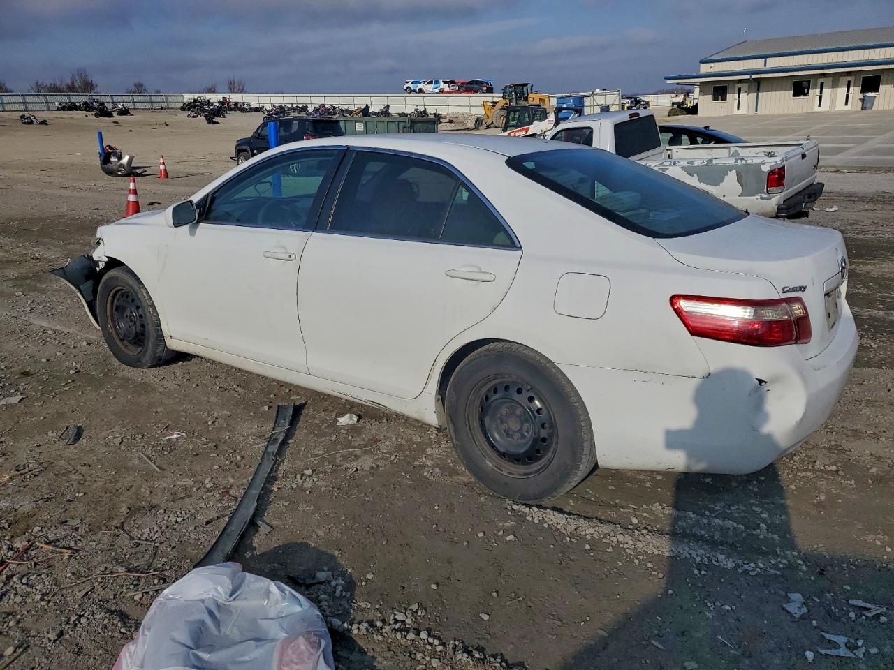 2009 TOYOTA CAMRY BASE photo 3
