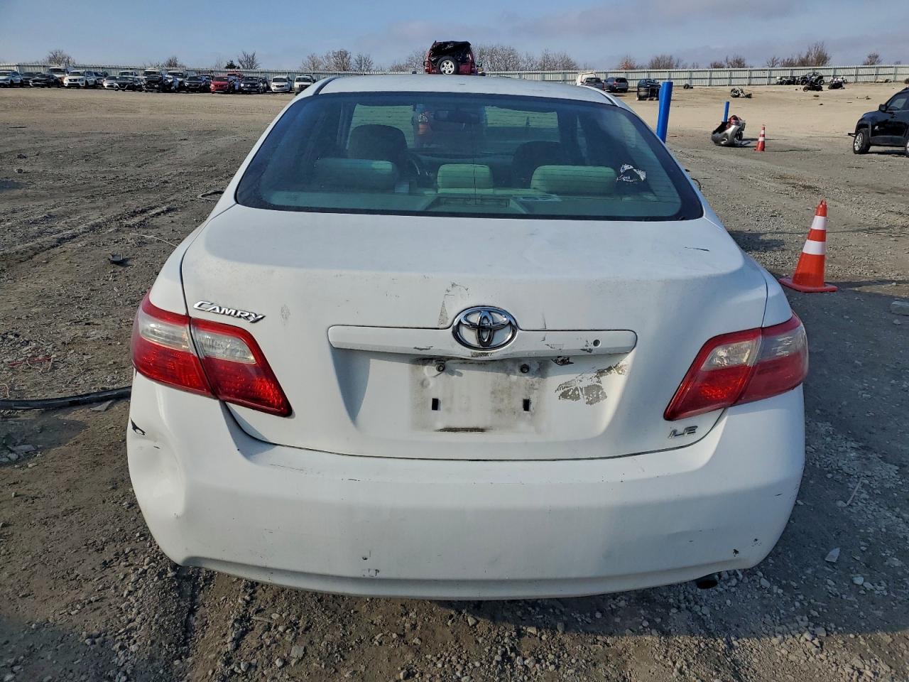 2009 TOYOTA CAMRY BASE photo 11