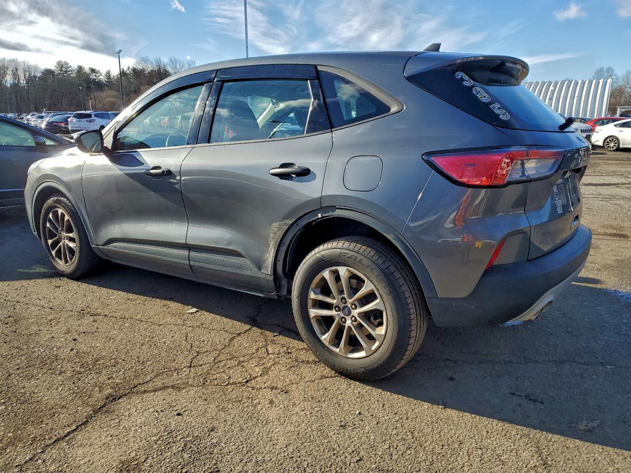 2022 FORD ESCAPE S photo 2
