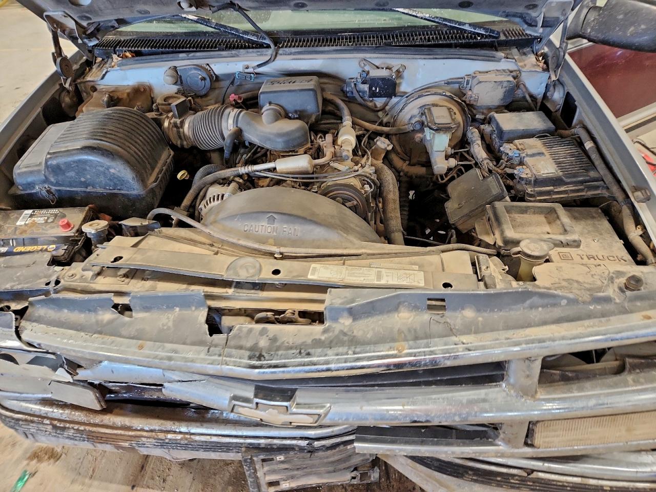 1996 CHEVROLET GMT-400 C2500 photo 11