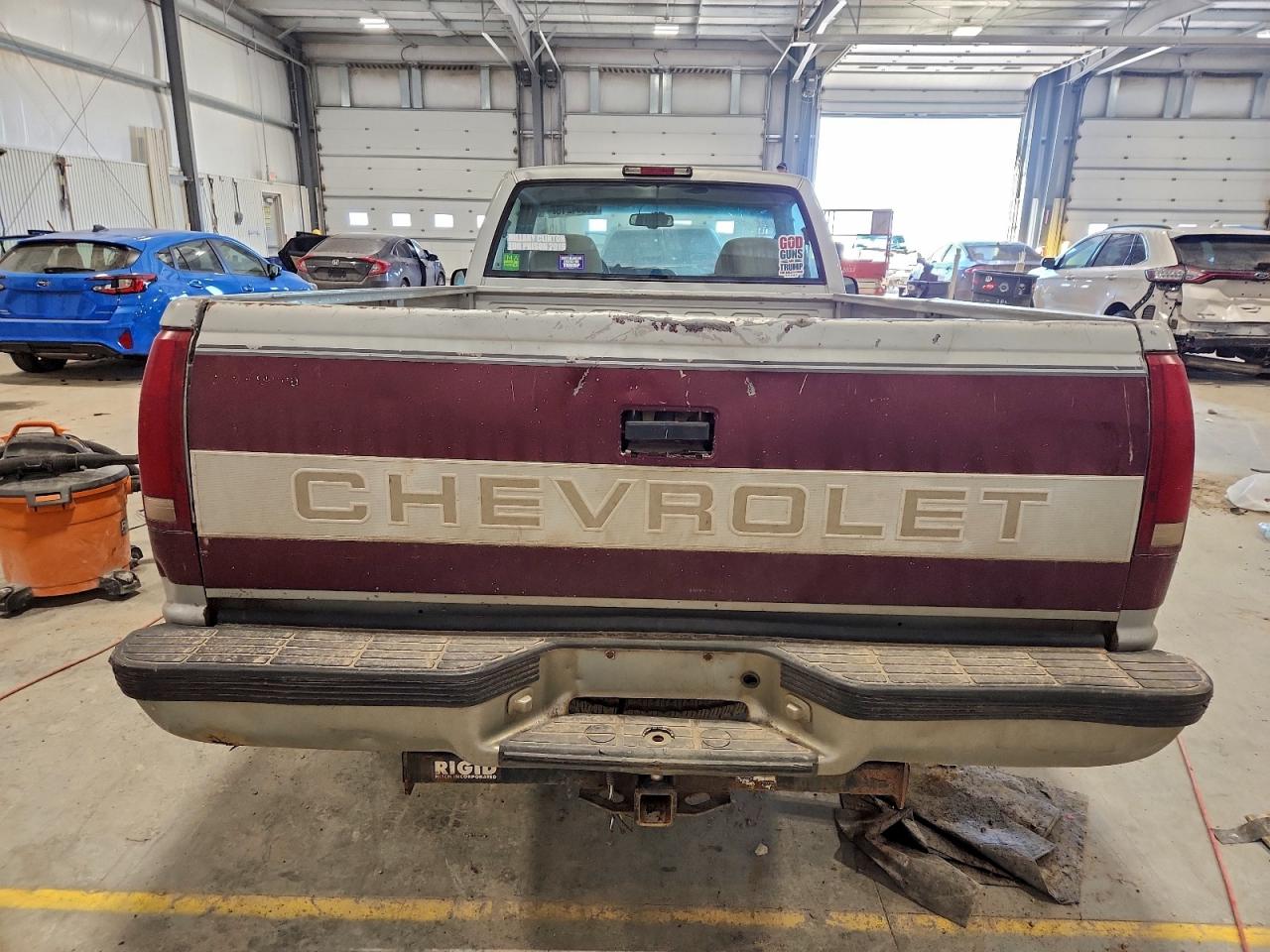 1996 CHEVROLET GMT-400 C2500 photo 6