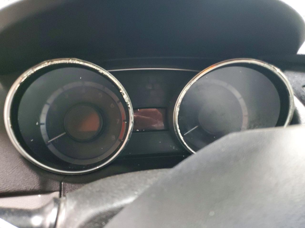2011 HYUNDAI SONATA SE photo 9