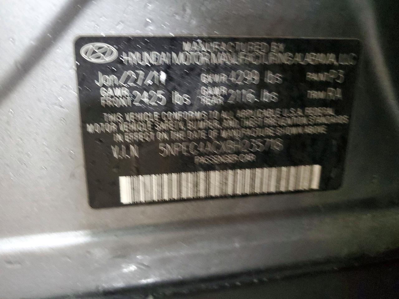 2011 HYUNDAI SONATA SE photo 12