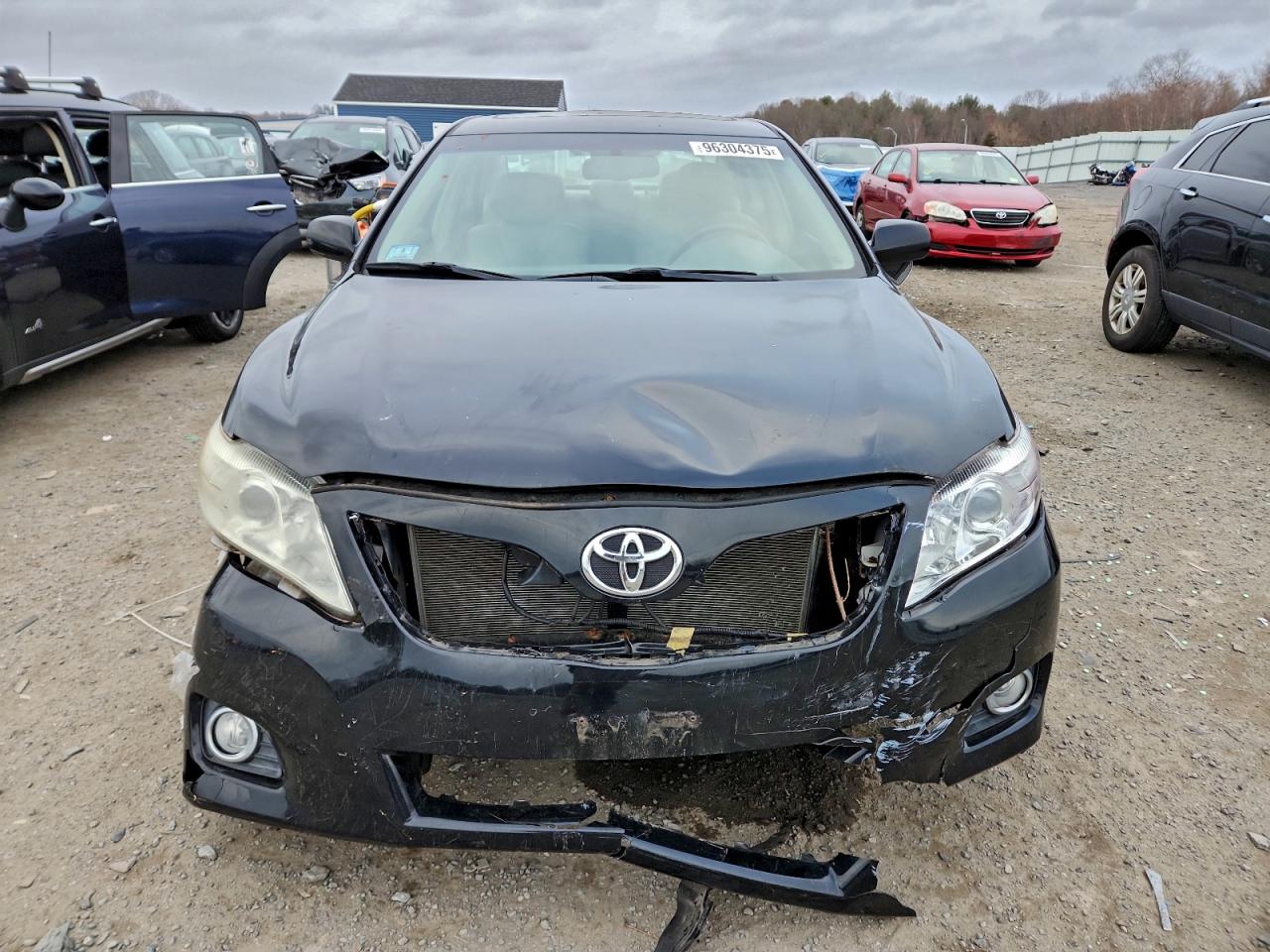 2011 TOYOTA CAMRY SE photo 5