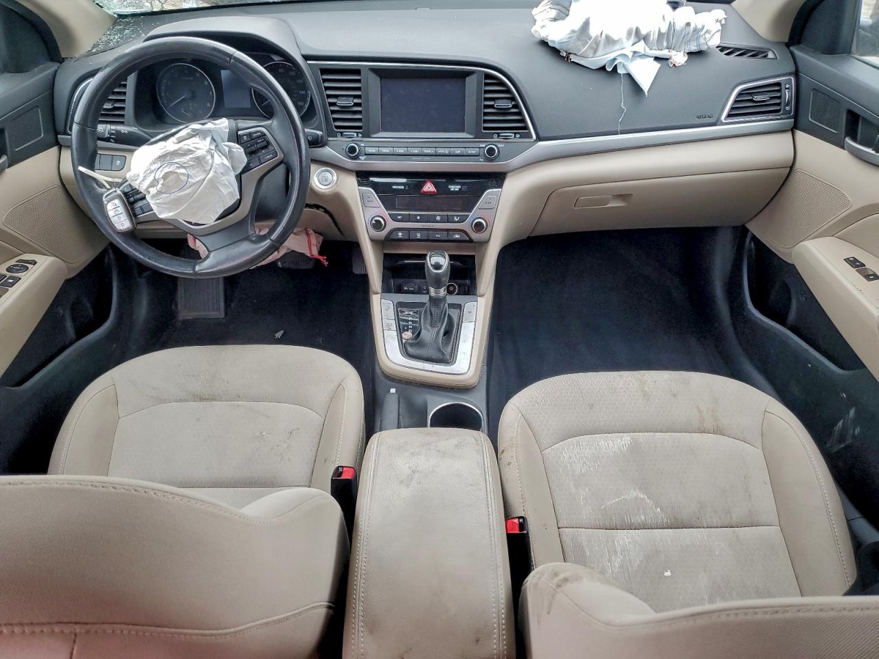 2017 HYUNDAI ELANTRA SE photo 8