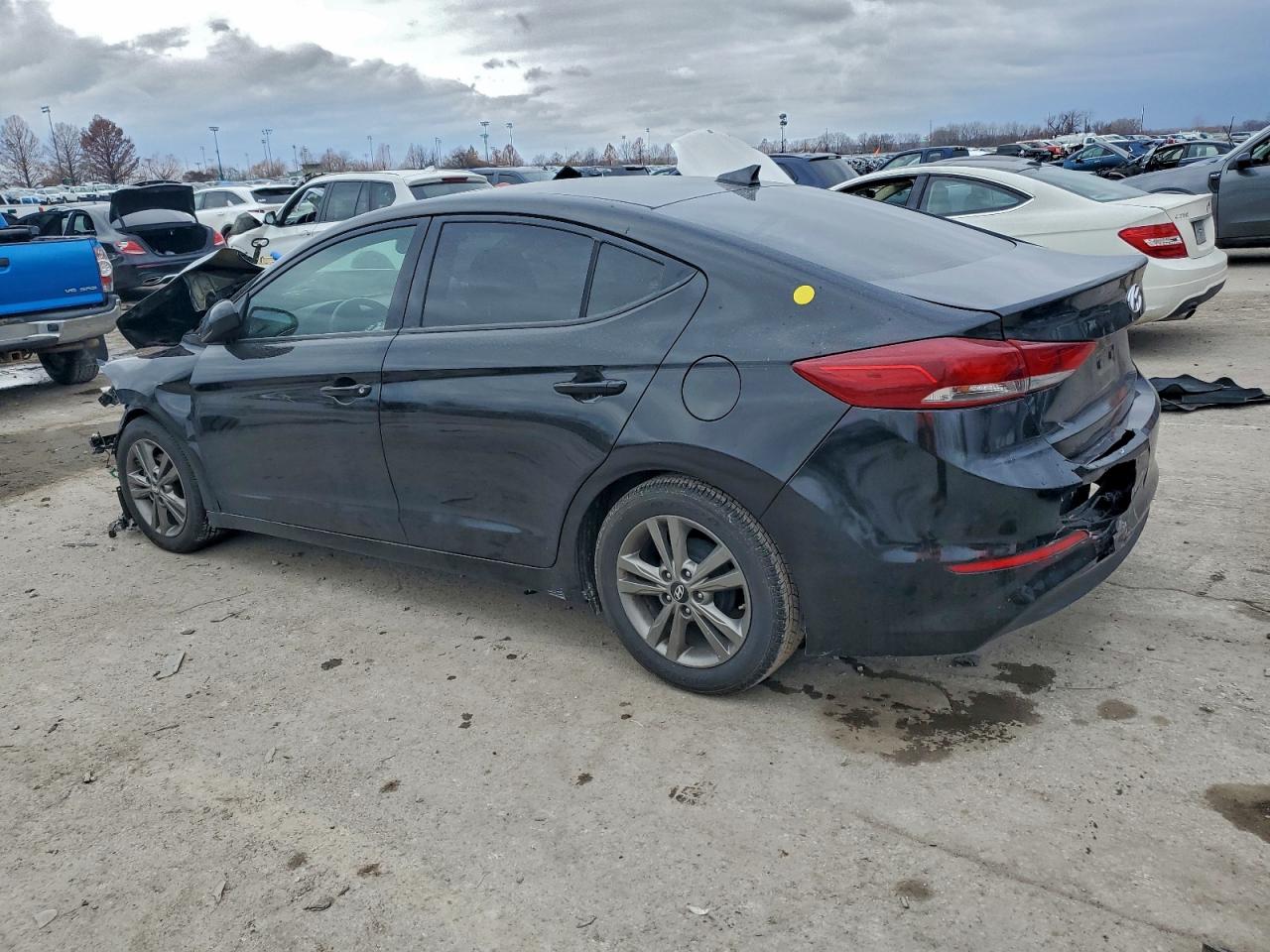 2017 HYUNDAI ELANTRA SE photo 2