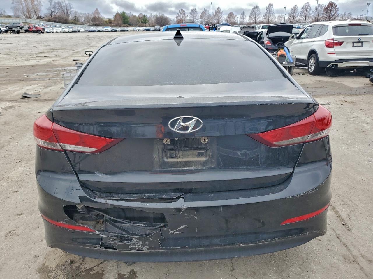 2017 HYUNDAI ELANTRA SE photo 6