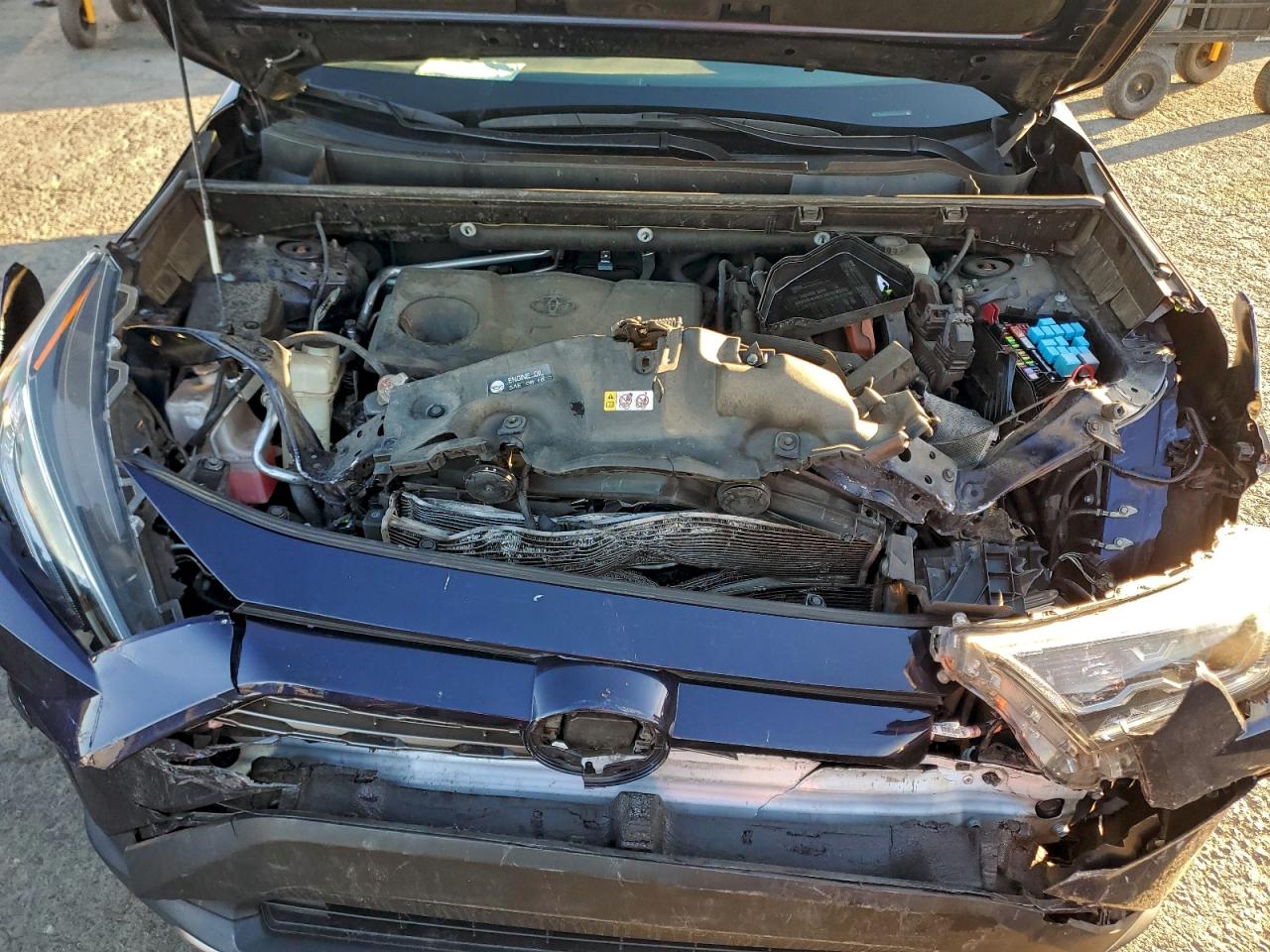 2019 TOYOTA RAV4 LIMITED photo 21