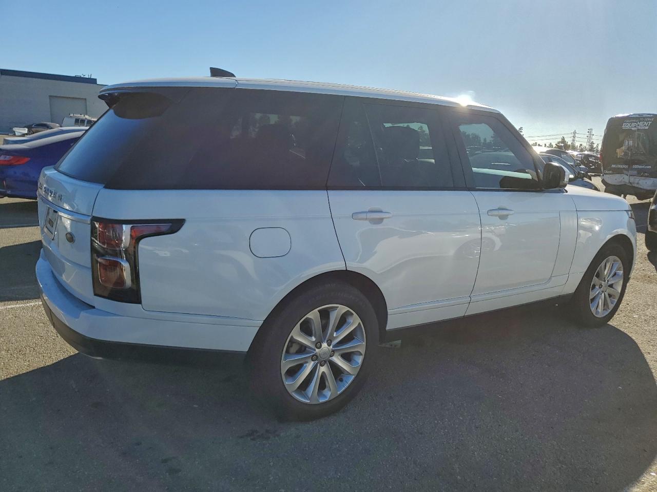 2018 LAND ROVER RANGE ROVER HSE photo 3