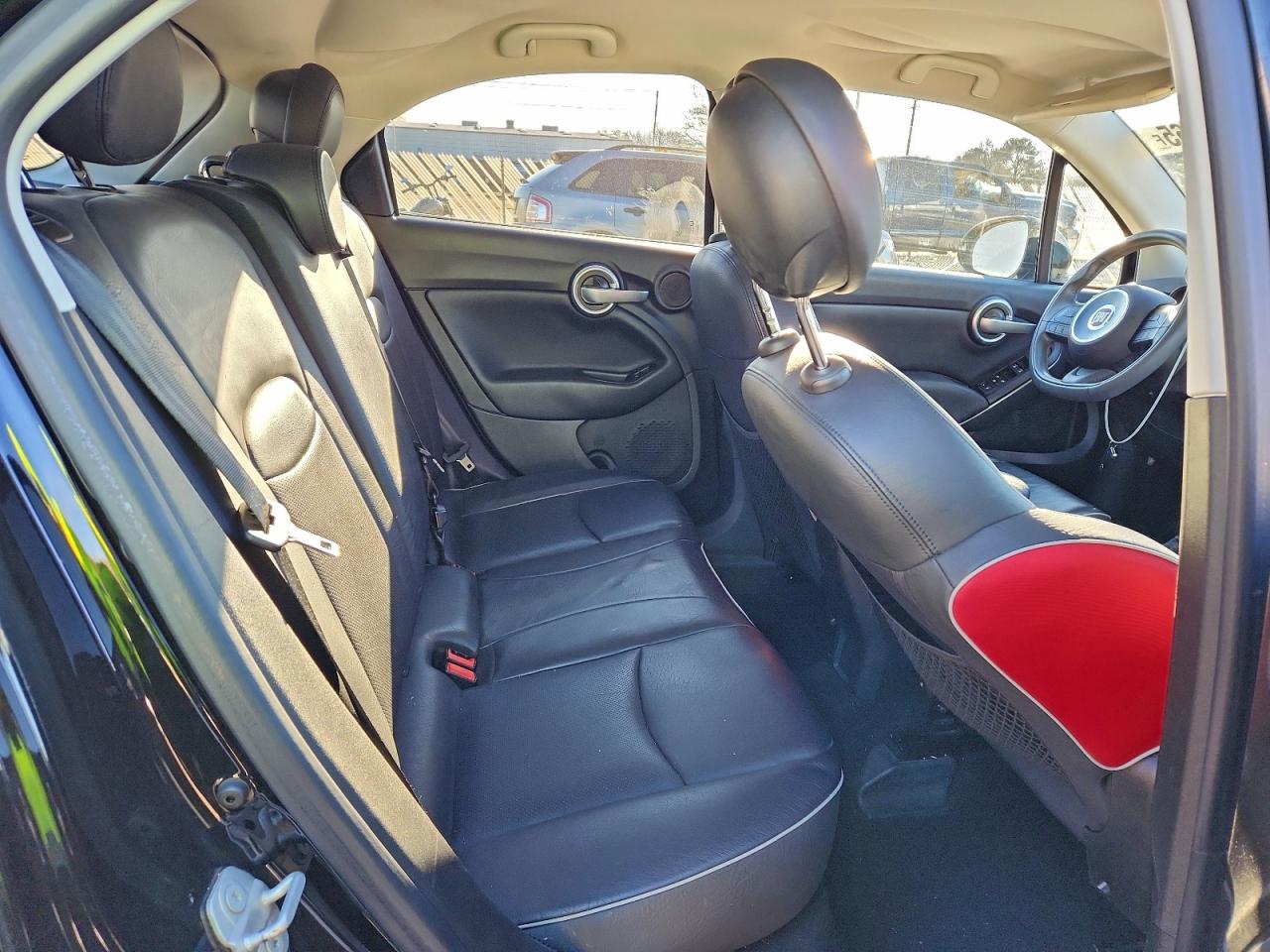 2016 FIAT 500X LOUNGE photo 11