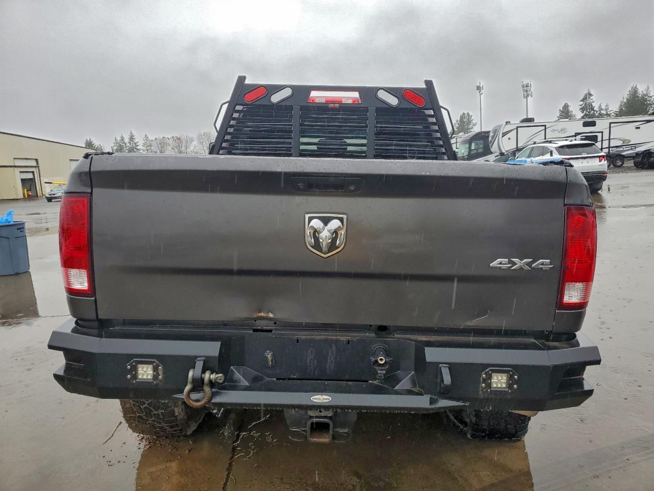 2018 RAM 2500 ST photo 11