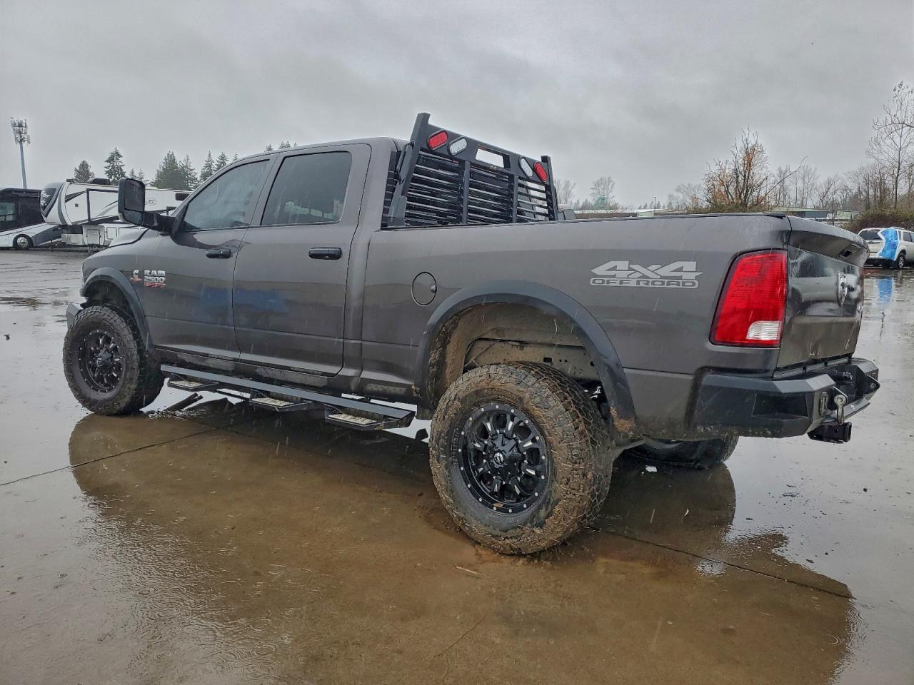 2018 RAM 2500 ST photo 3