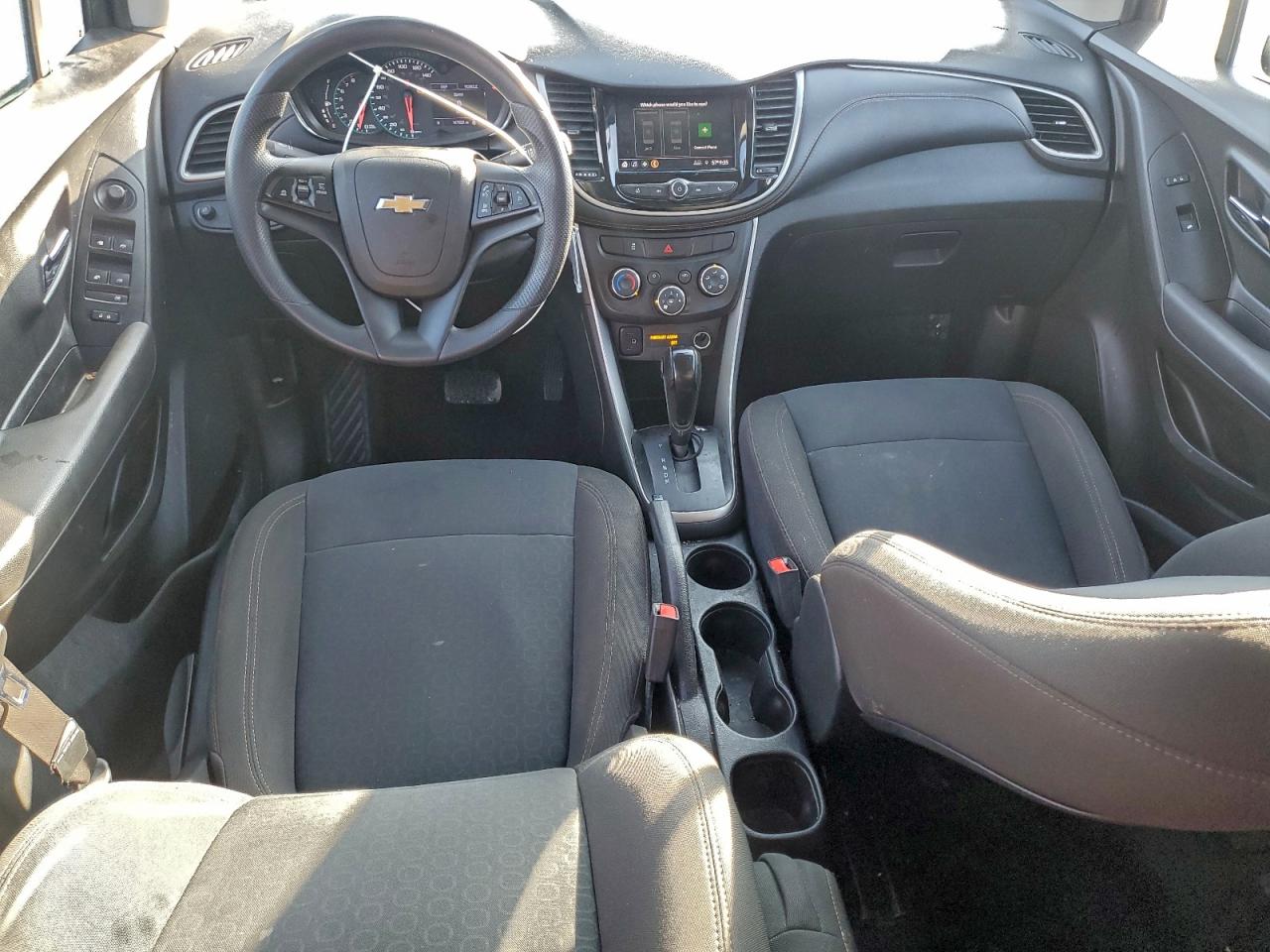 2020 CHEVROLET TRAX LS photo 8