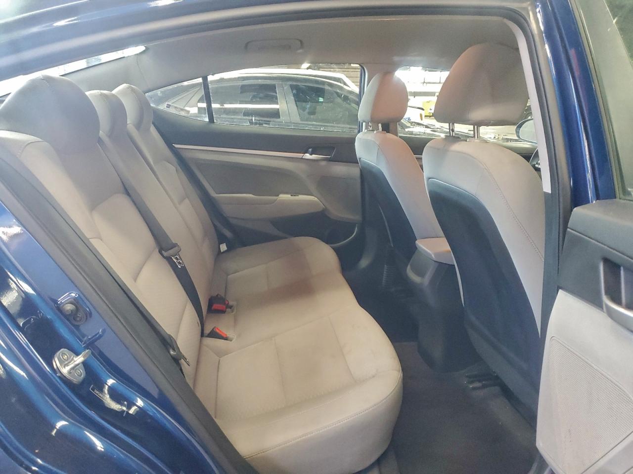 2020 HYUNDAI ELANTRA SEL photo 10