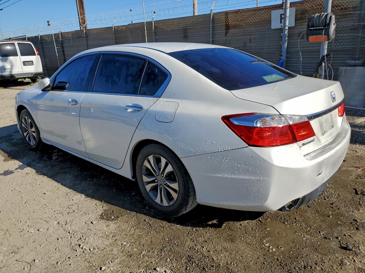 2013 HONDA ACCORD LX photo 2