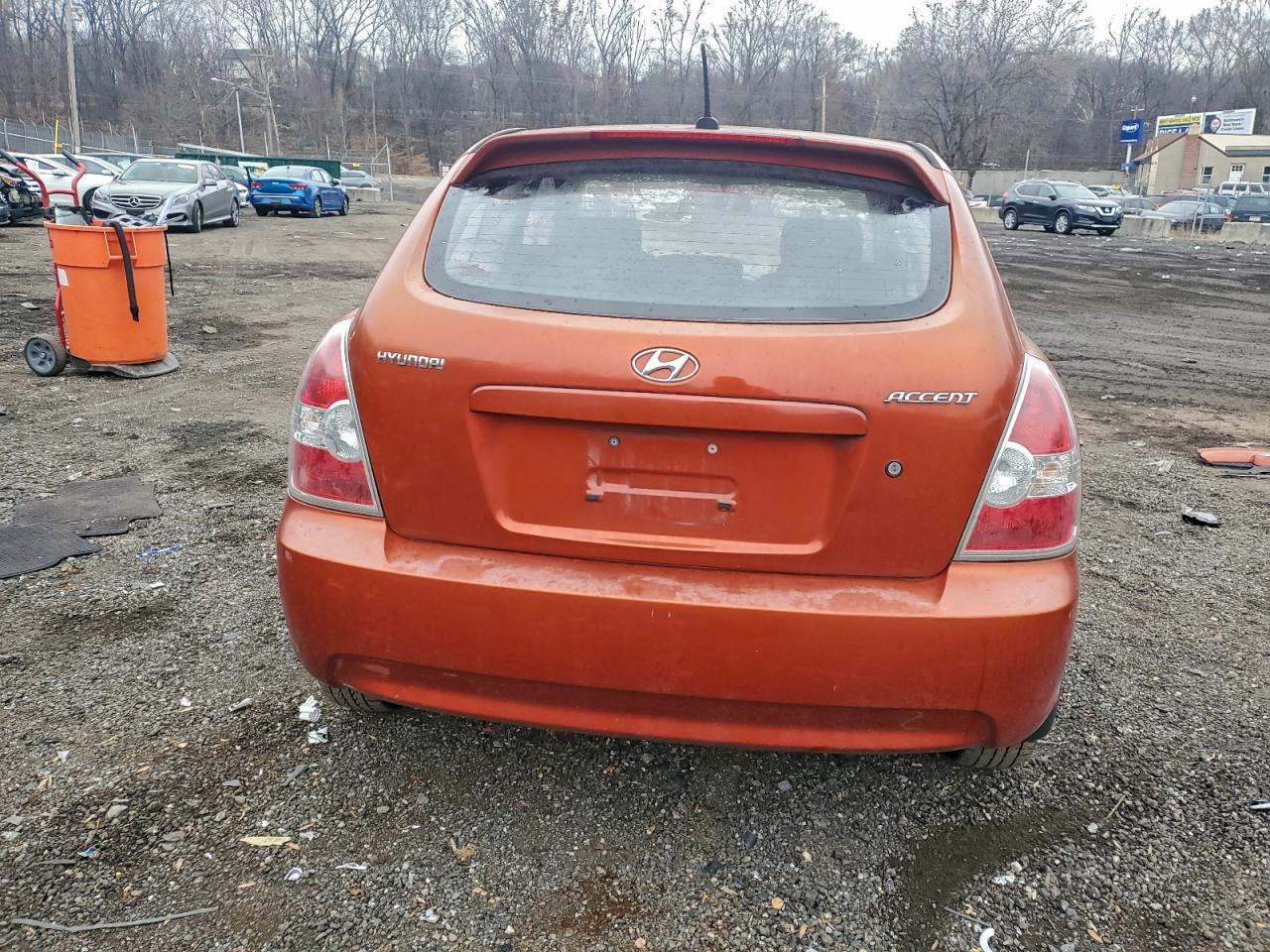 2009 HYUNDAI ACCENT GS photo 6
