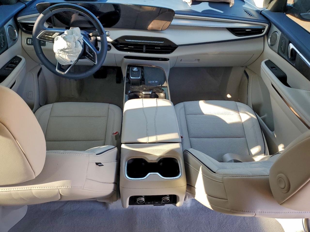2025 BUICK ENCLAVE AVENIR photo 8