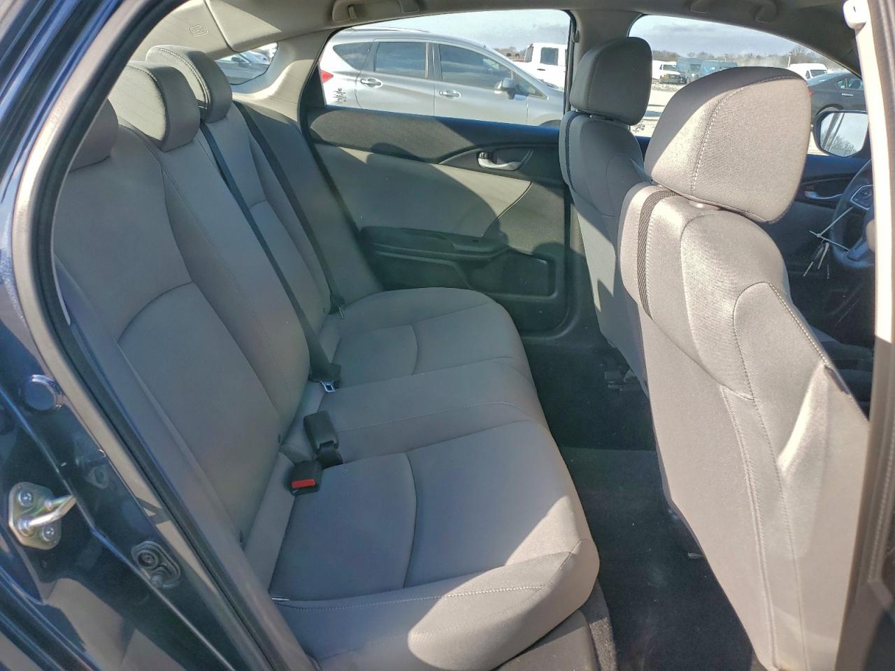 2016 HONDA CIVIC LX photo 19
