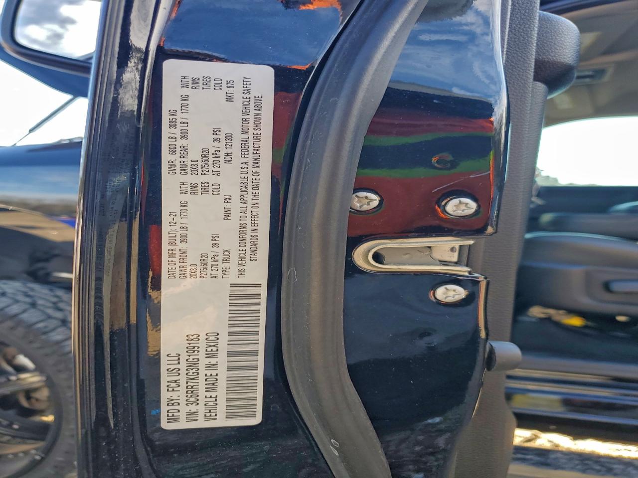 2022 RAM 1500 CLASSIC TRADESMAN photo 12