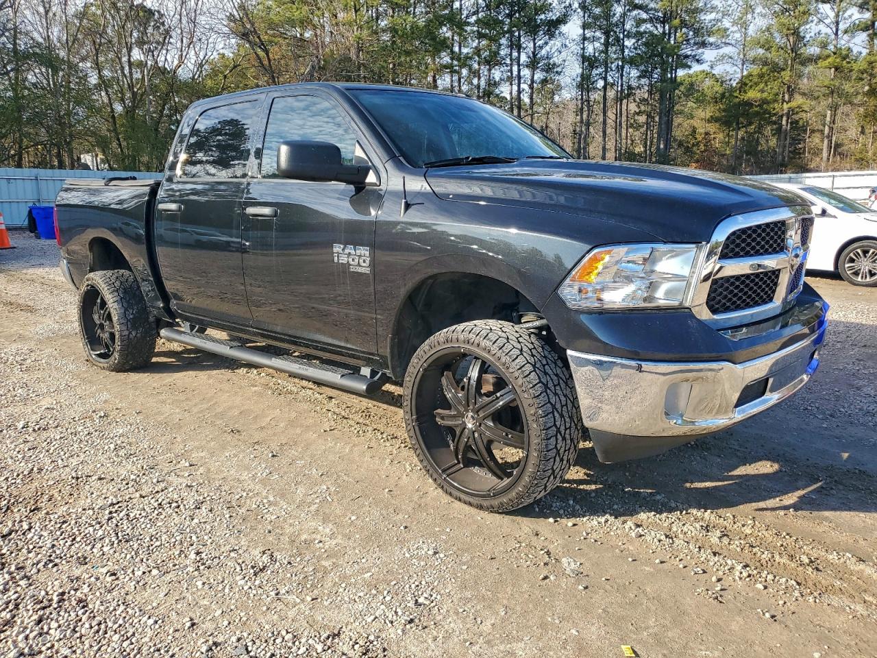 2022 RAM 1500 CLASSIC TRADESMAN photo 4