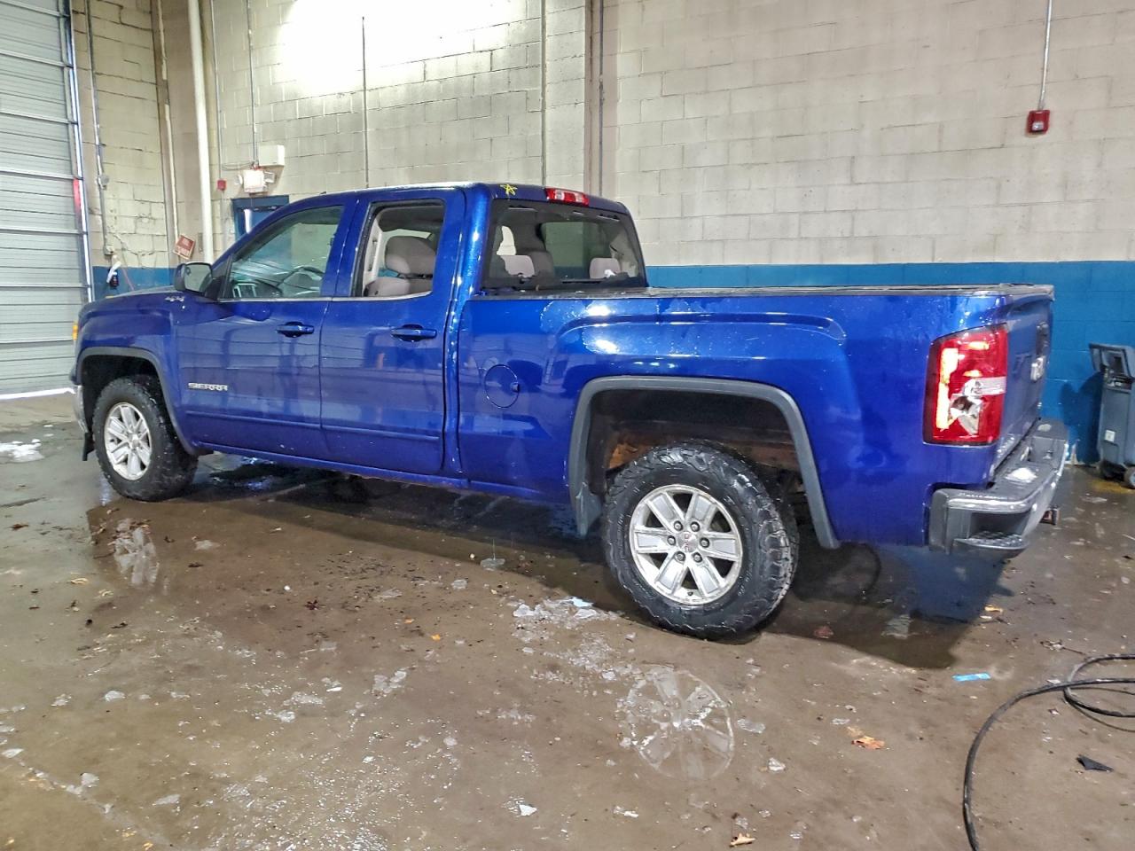 2014 GMC SIERRA K1500 SLE photo 2